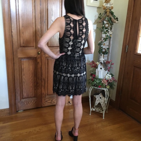 Trixxi little black dress size with lace NWOT - Picture 3 of 8